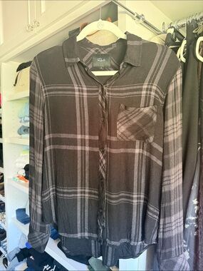 Rails Black and Gray Plaid Button-Up Shirt